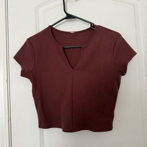 Alo Maroon Women's crop top